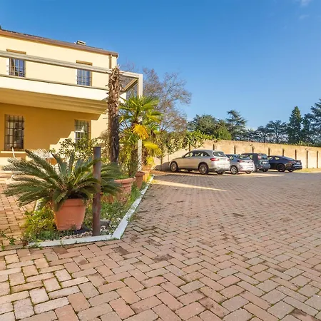 Apartment Vicino Universita Parcheggio Privato