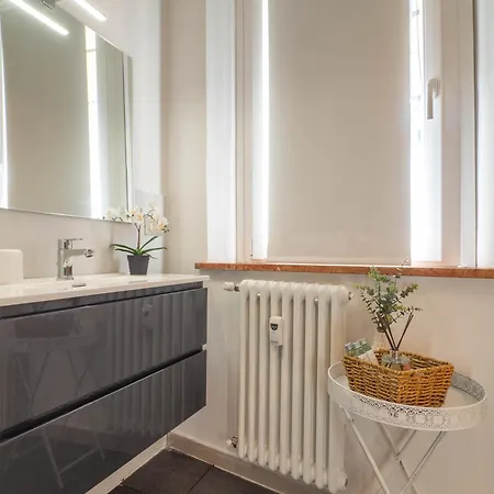 Vicino Parcheggio Privato