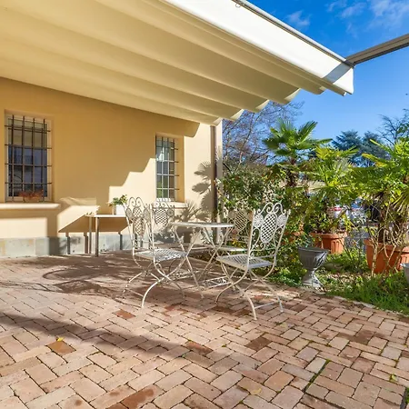 Vicino Parcheggio Privato * Ferrare