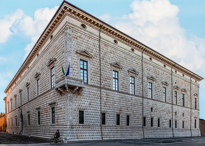 Vicino Universita Parcheggio Privato 아파트 페라라