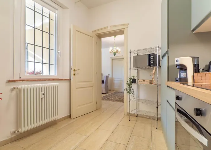 Vicino Universita Parcheggio Privato 아파트 페라라