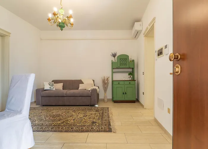 Vicino Universita Parcheggio Privato 아파트