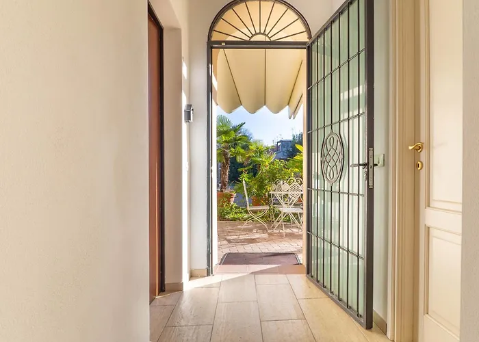 Vicino Universita Parcheggio Privato 아파트 *